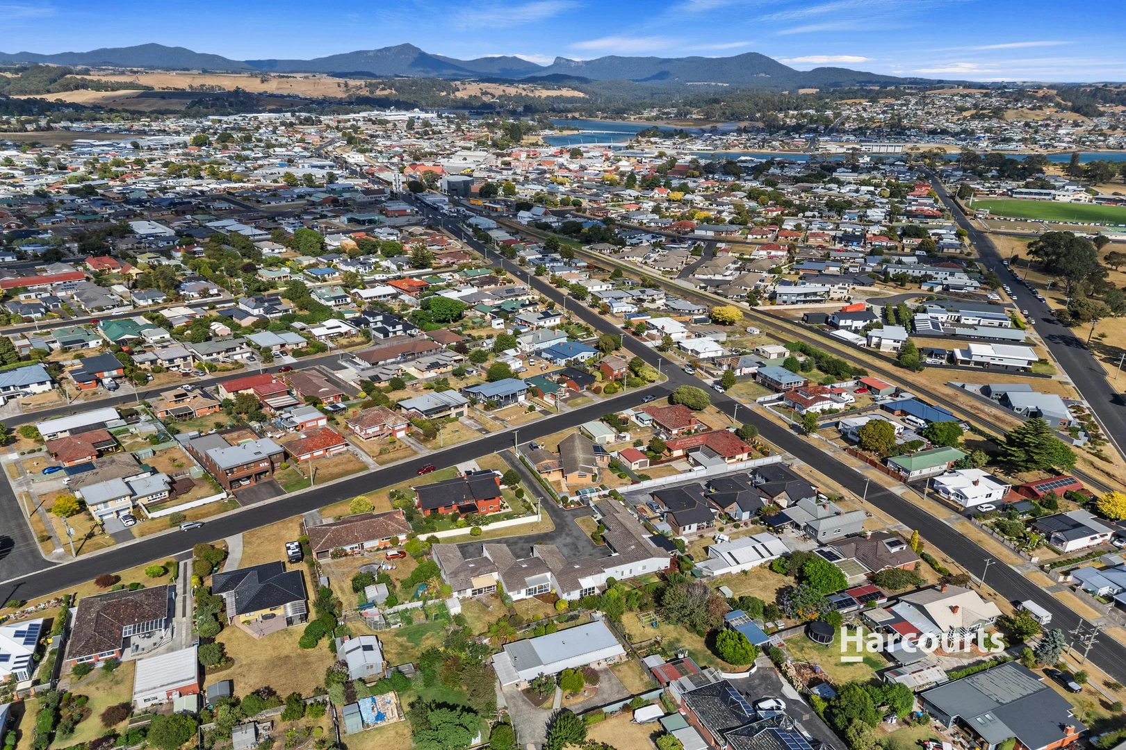 Additional image 15 of 4/3 Quiggins Grove, Ulverstone TAS 7315