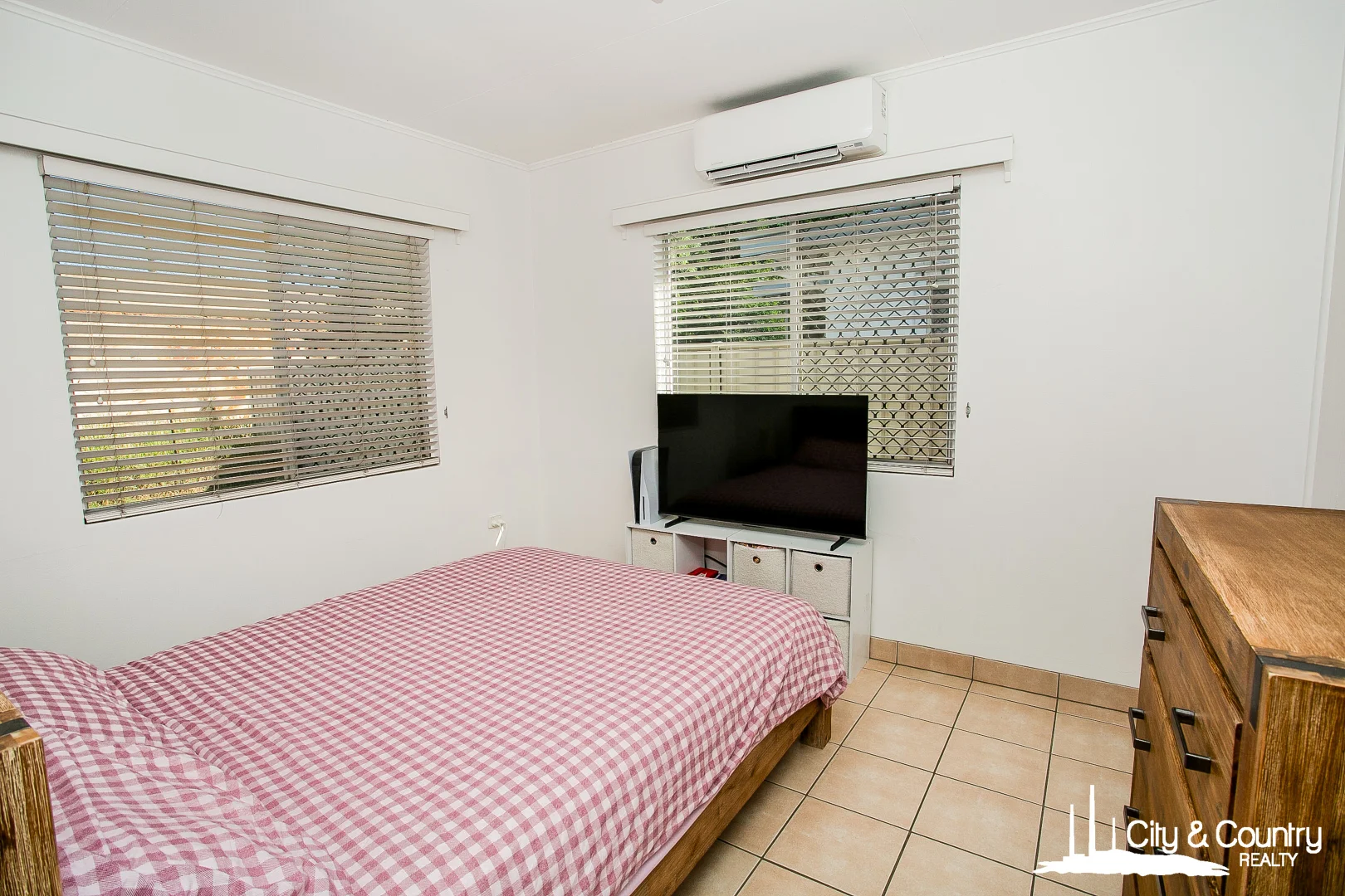 Additional image 4 of Unit 1-4/106-108 Webb St, Mount Isa QLD 4825