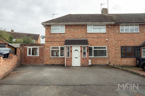 Springway Close, Uppingham, Leicestershire LE5