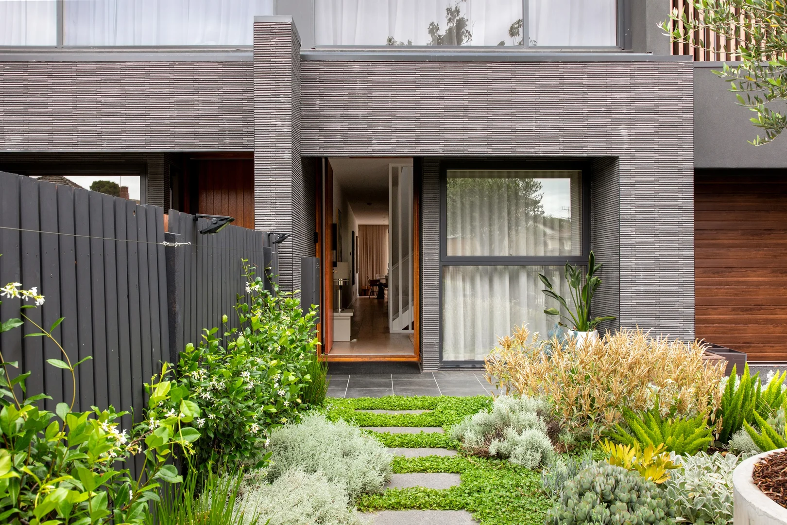 Additional image 2 of 8A Rosemary Grove, Glen Iris VIC 3146