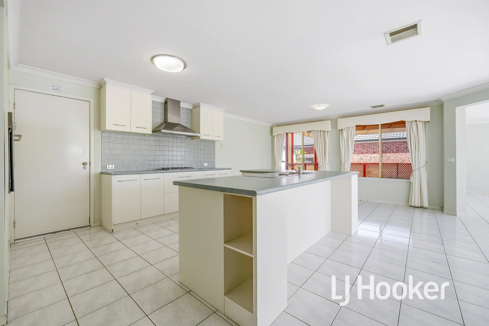 Additional image 10 of 8 Oliver Court, Narre Warren South VIC 3805