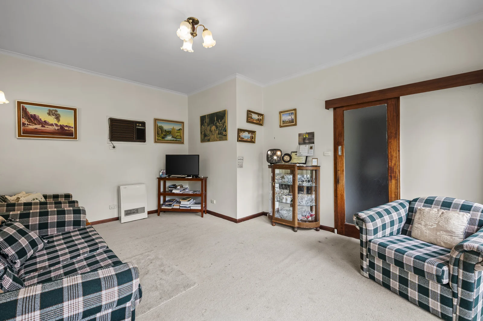 Additional image 5 of 8 Minerva Street, Mansfield VIC 3722