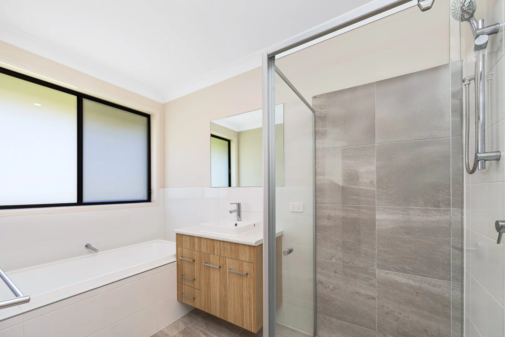 Additional image 10 of 1/12 Isla Street, Raworth NSW 2321