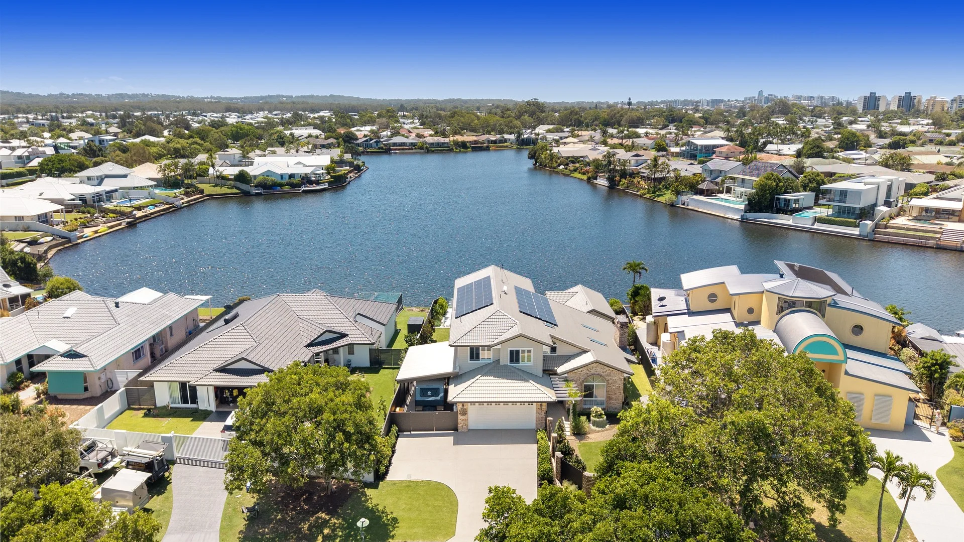11 Stirling Castle Court, Pelican Waters QLD 4551