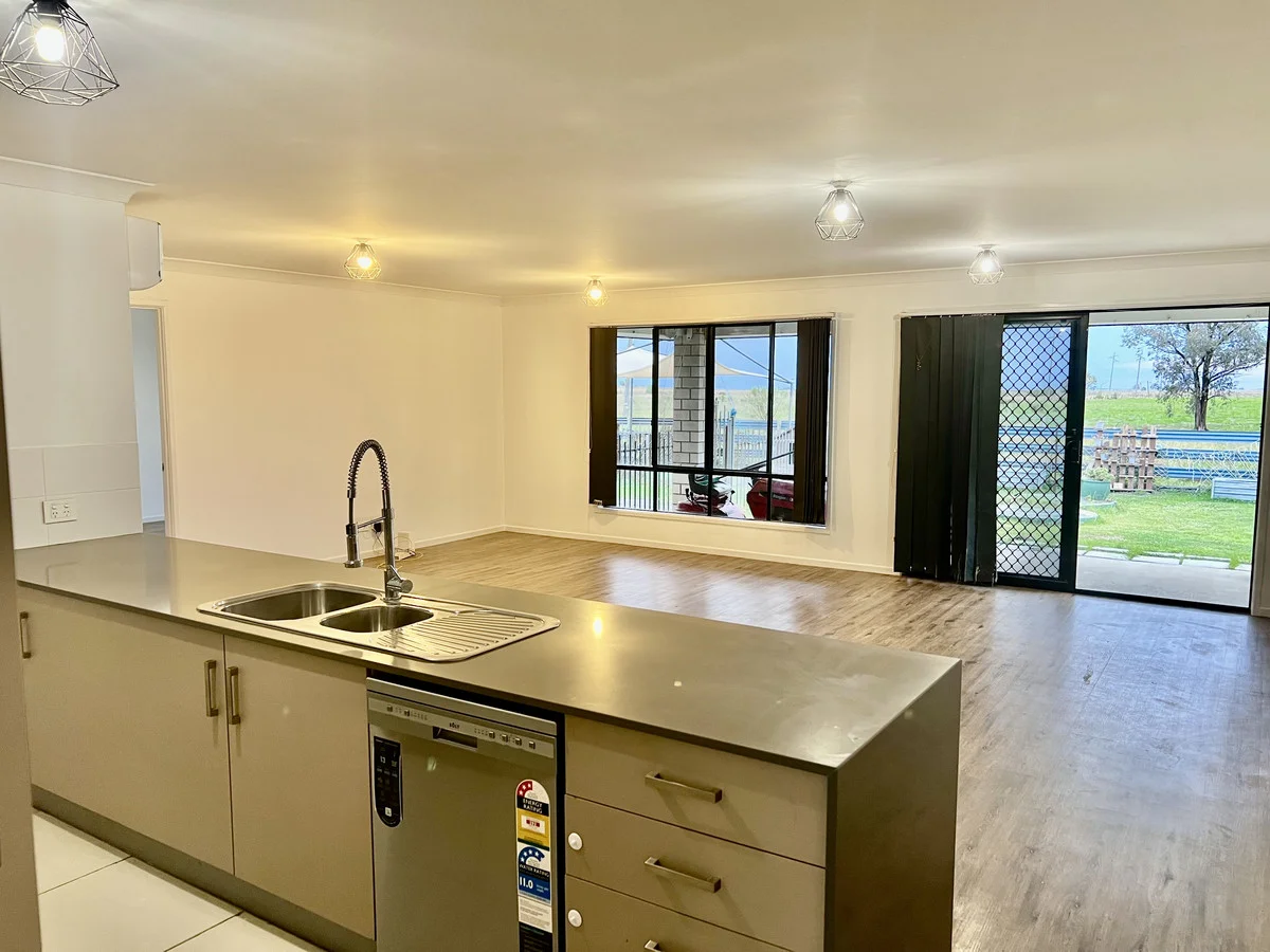 Additional image 4 of 27 Earl Street, Jondaryan QLD 4403