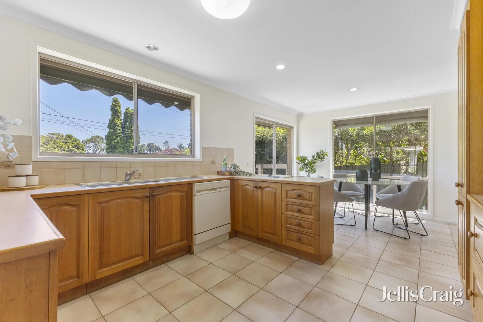 Additional image 6 of 1/4 Charles Street, Mount Waverley VIC 3149