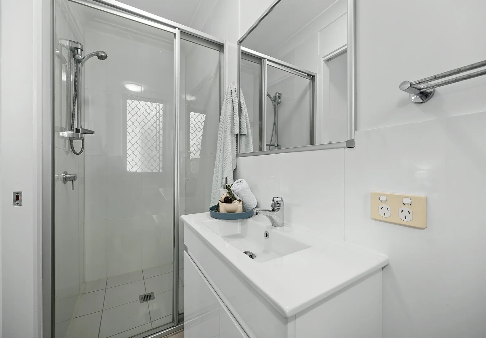 Additional image 18 of 2/11 Rise Street, Mount Gravatt East QLD 4122