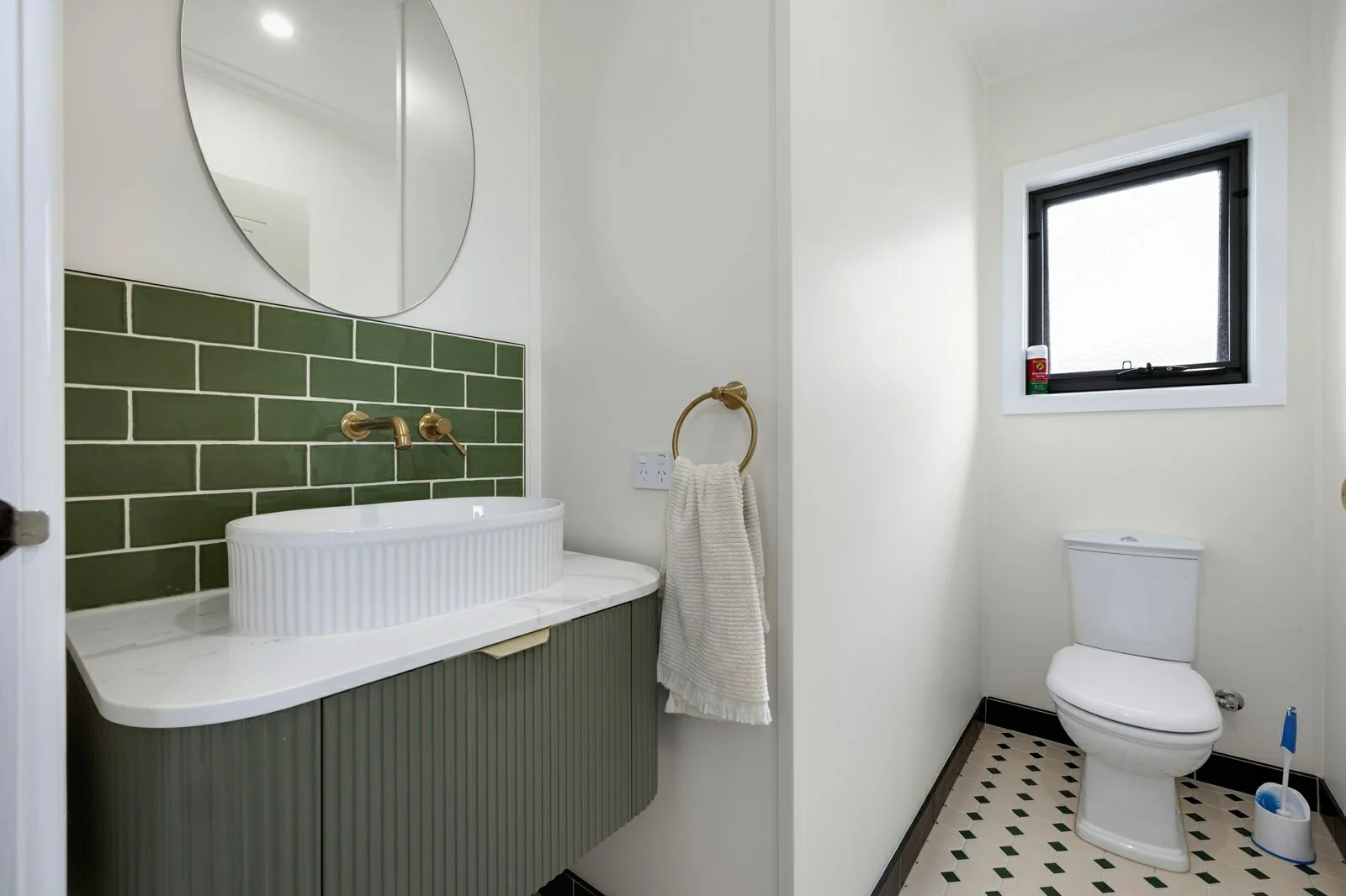 Additional image 18 of 7 Alieca Rise, Lakes Entrance VIC 3909