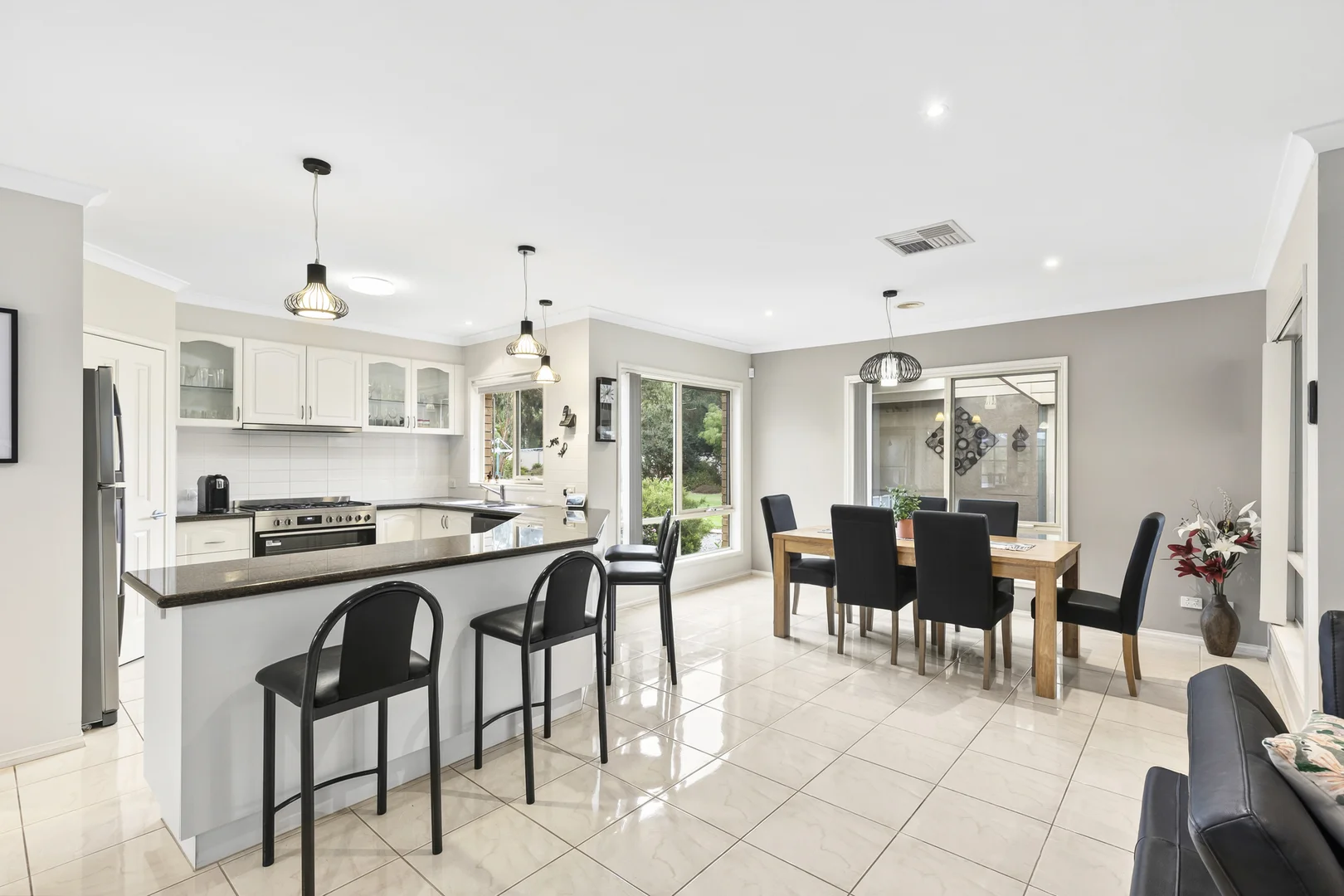 Additional image 9 of 1 McHarrys Road, Lara VIC 3212