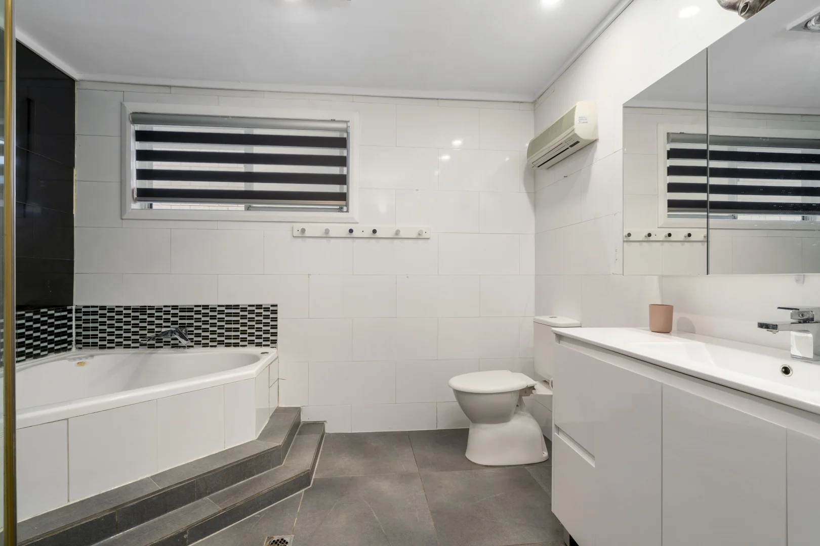 Additional image 17 of 5 Bingara Road, Macquarie Fields NSW 2564