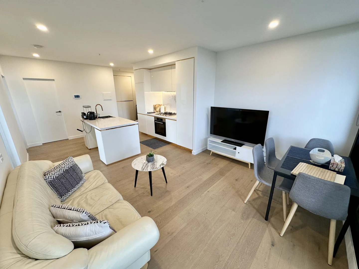 Additional image 3 of 1905A/845 Whitehorse Road, Box Hill VIC 3128