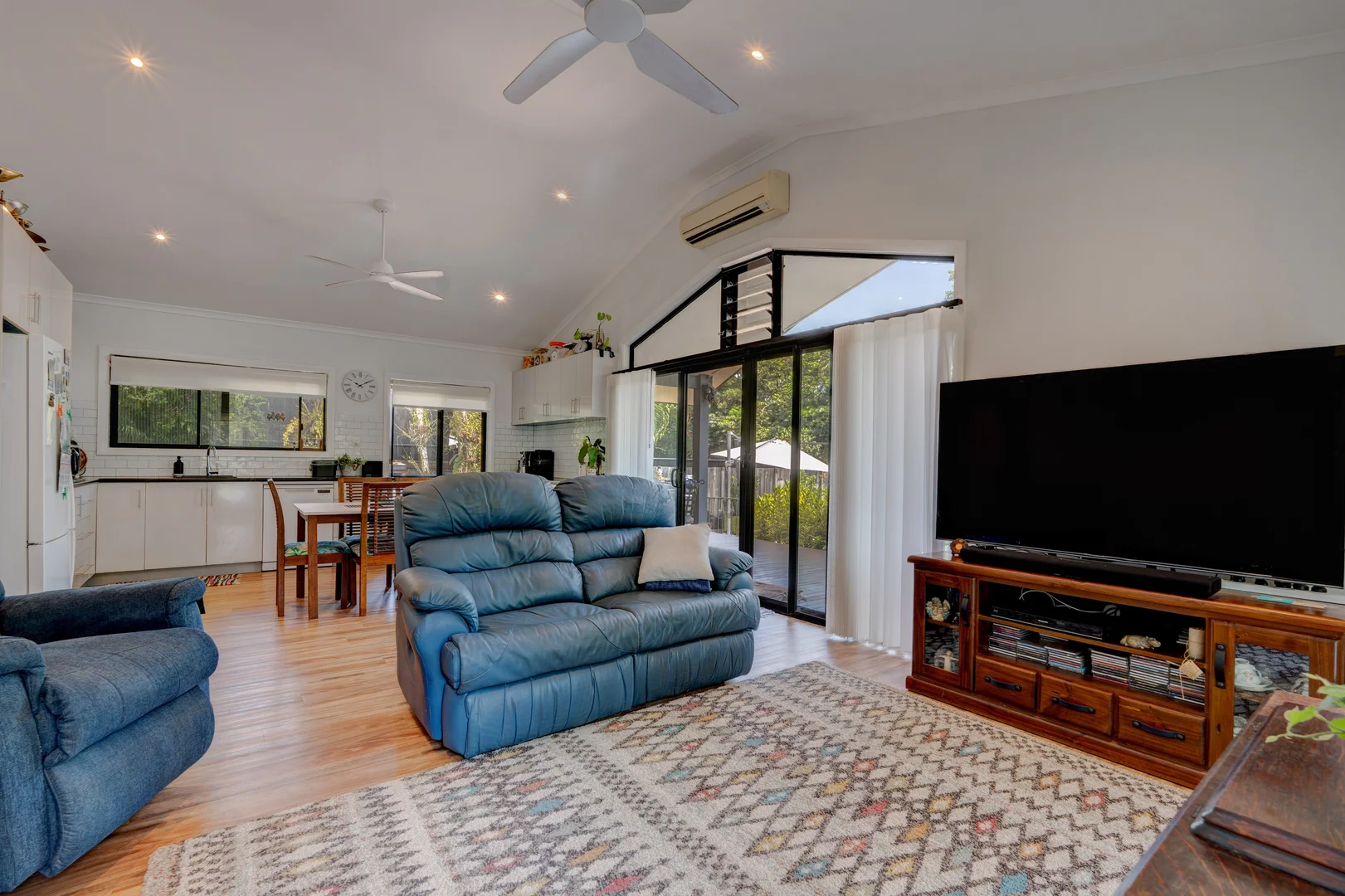 Additional image 20 of 14 Pacific View Drive, Wongaling Beach QLD 4852