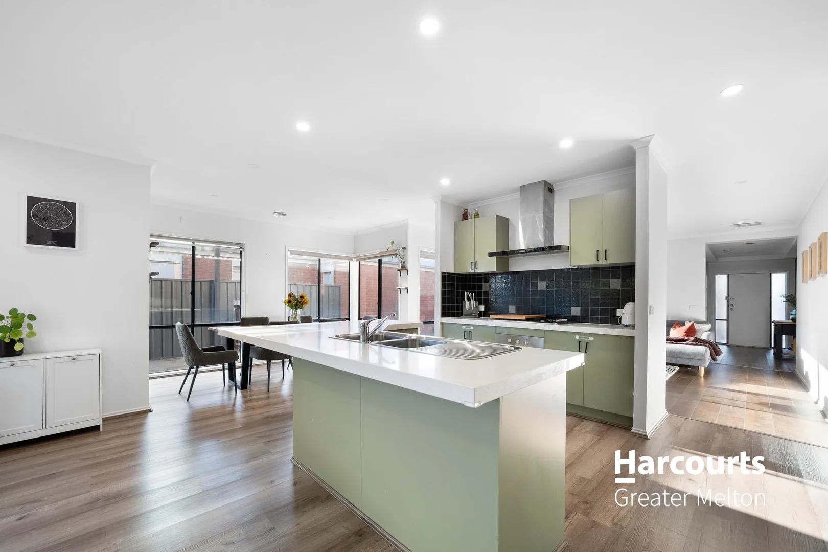 Additional image 4 of 17 Dickerson Way, Caroline Springs VIC 3023
