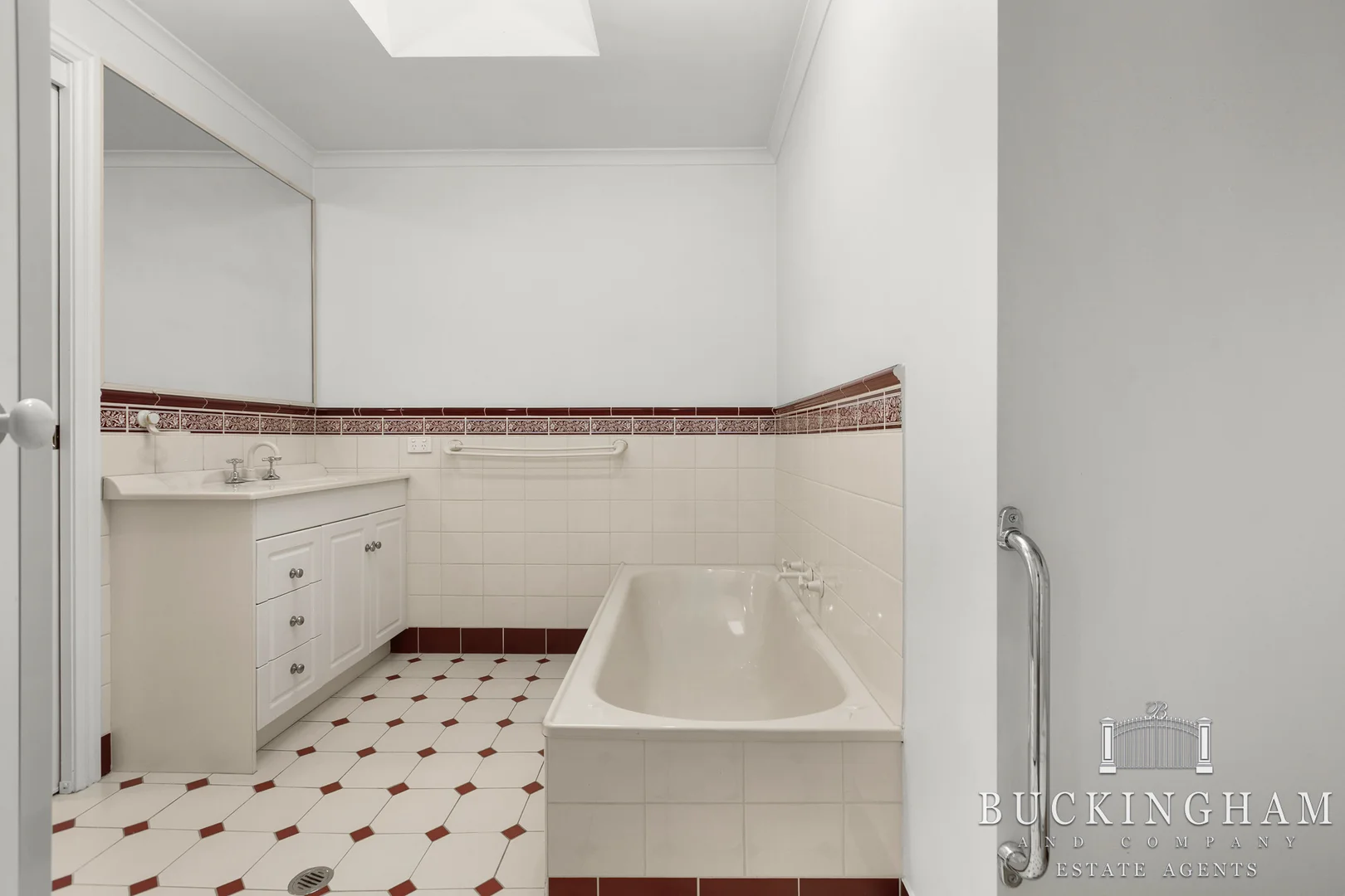 Additional image 12 of 1/9 Mayona Road, Montmorency VIC 3094