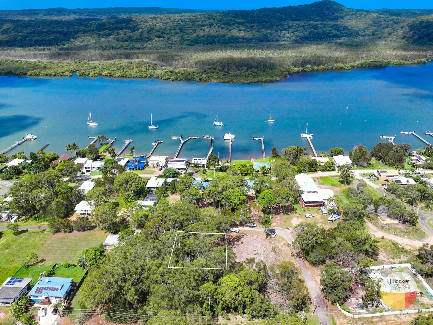 40-42 Scenic Drive, Russell Island QLD 4184
