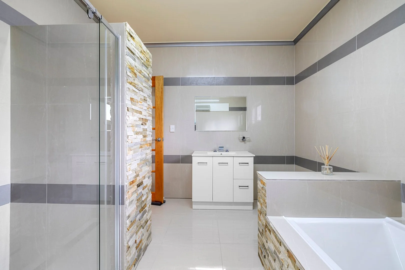 Additional image 17 of 15 Hannah Rise Crescent, Korumburra VIC 3950