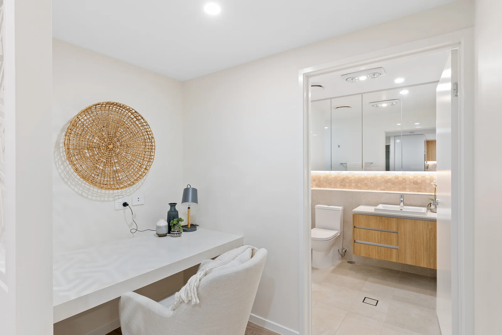 Additional image 7 of 2015/7 Braddock Street, Robertson QLD 4109