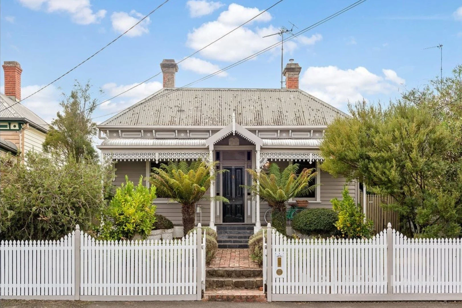 10 Queen Victoria Street, Newington VIC 3350