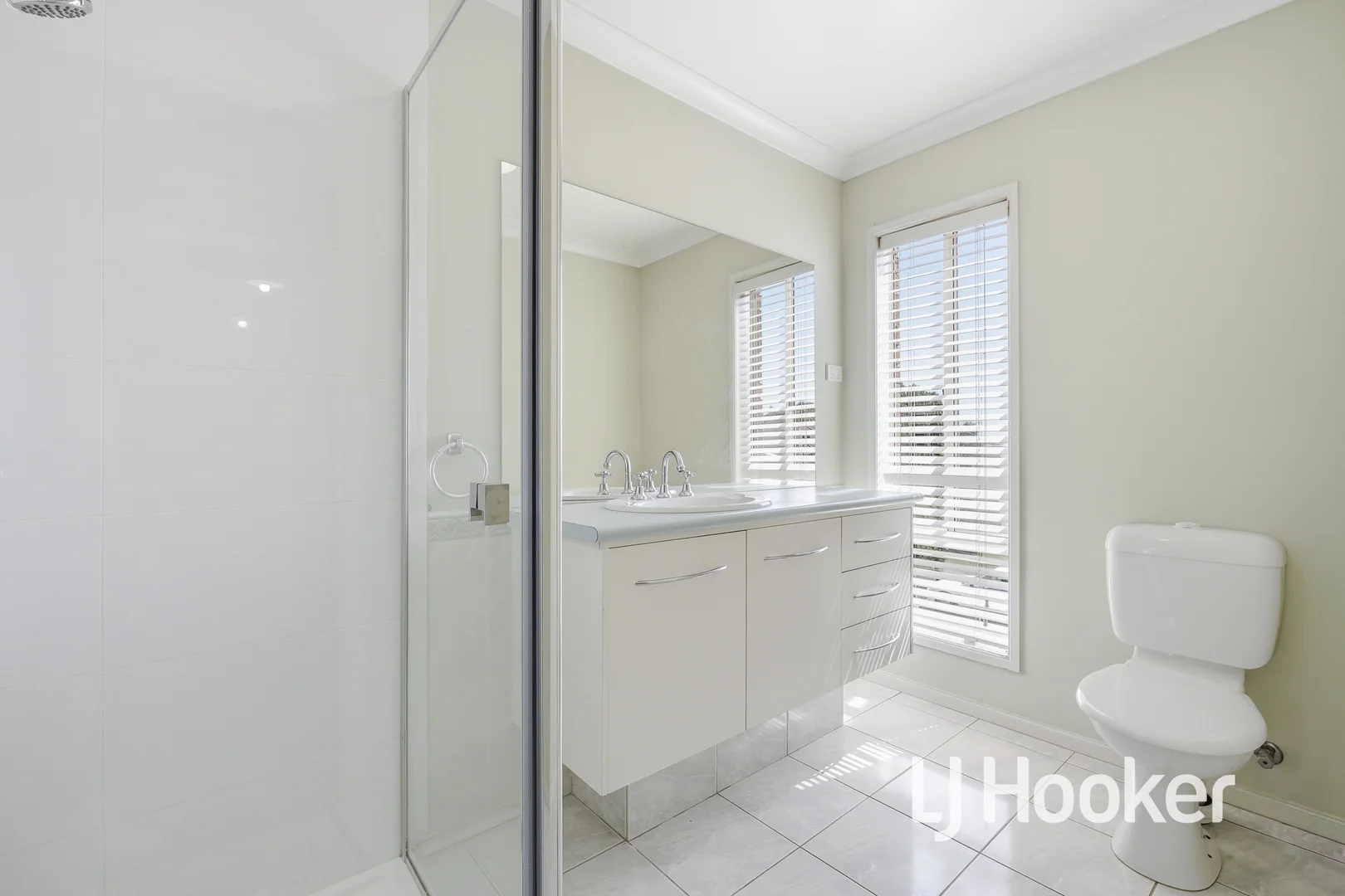 Additional image 18 of 8 Oliver Court, Narre Warren South VIC 3805