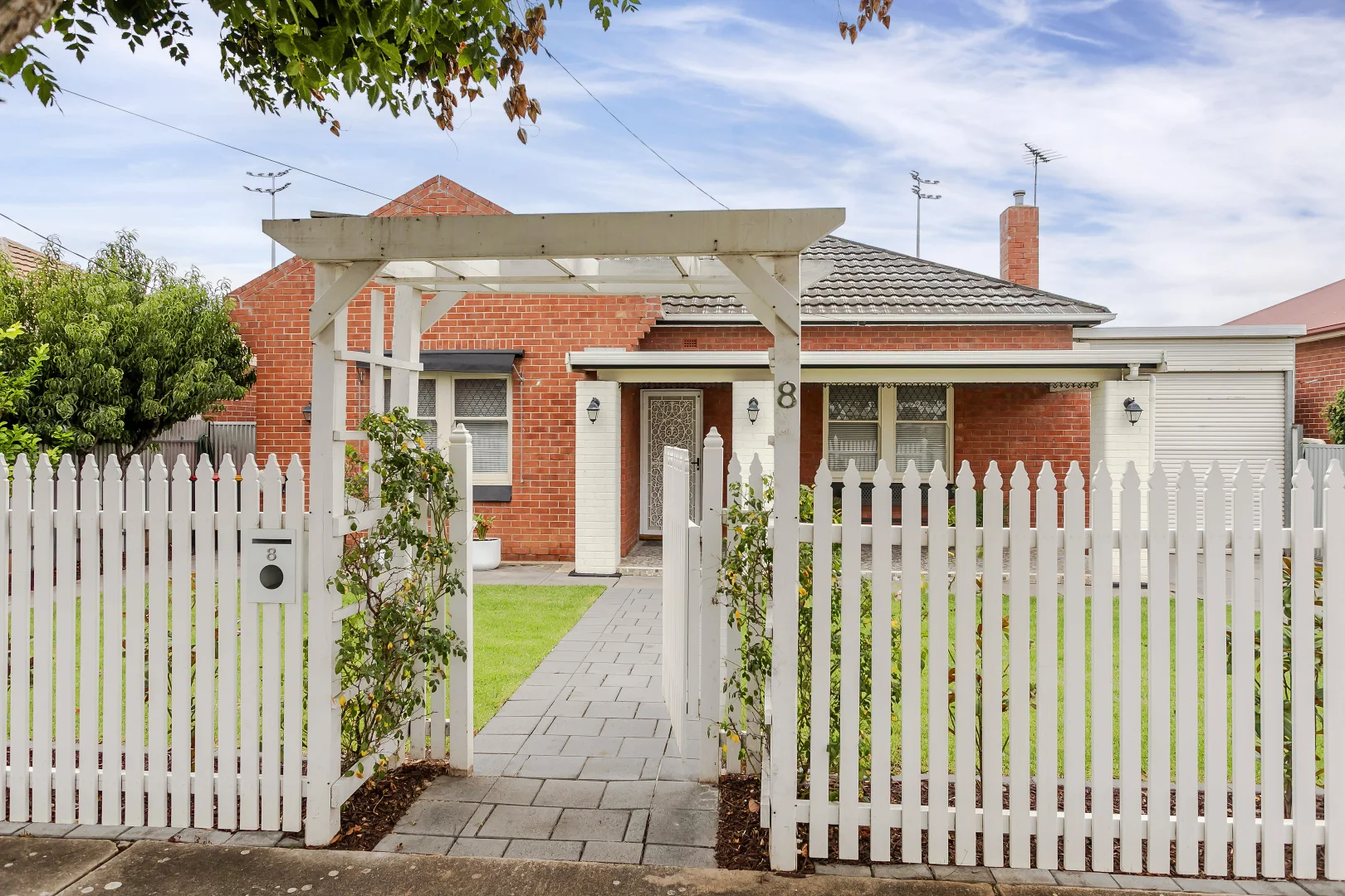 Additional image 2 of 8 Fairweather Avenue, Woodville South SA 5011