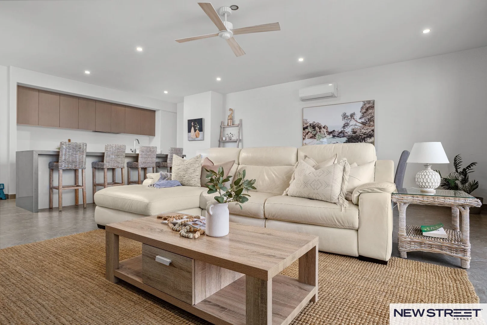 Additional image 12 of 403/1 Mawson Close, Caves Beach NSW 2281