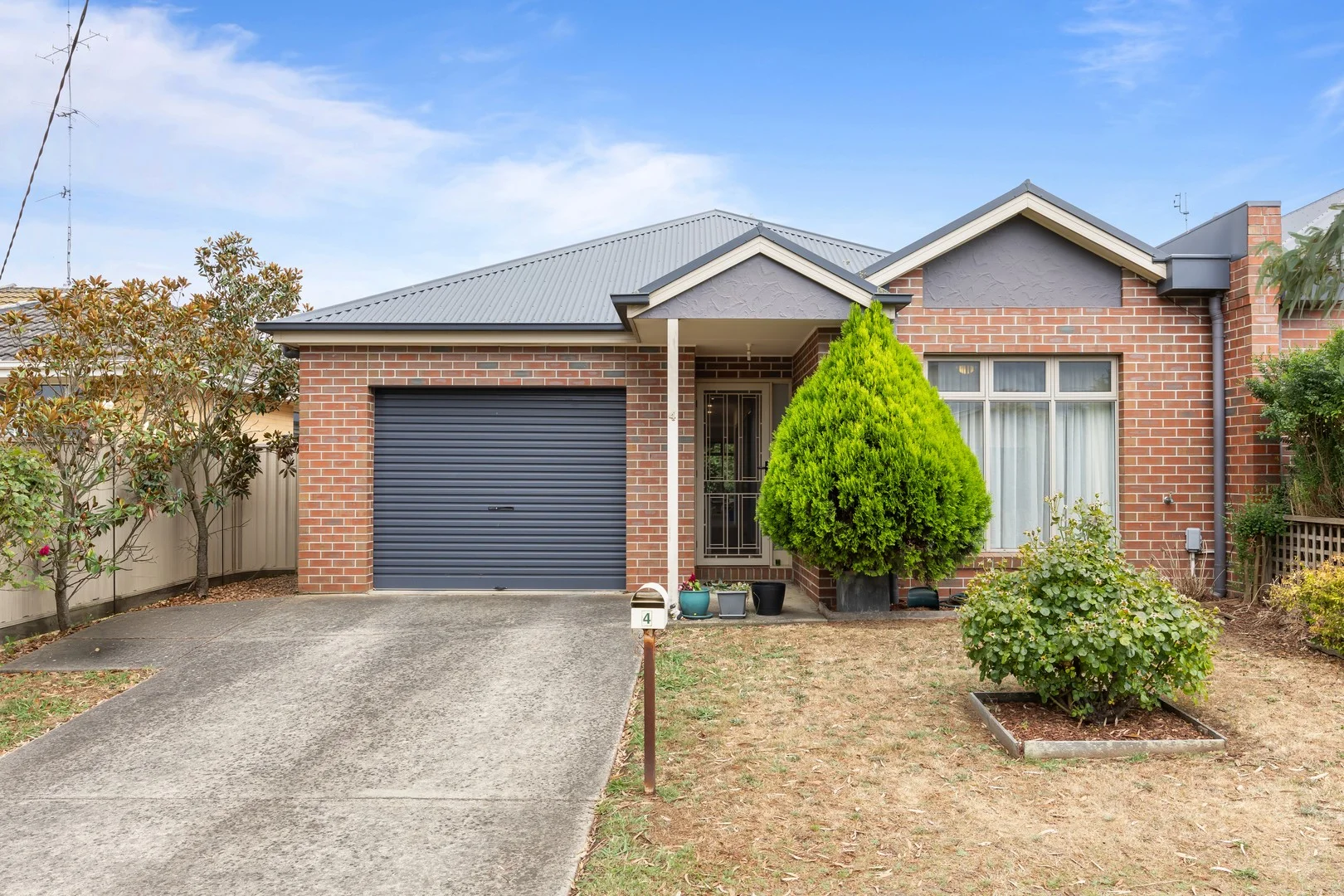 4/2A Kelvin Avenue, Sebastopol VIC 3356