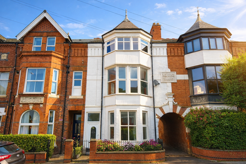 St Peters Road, Highfields LE2