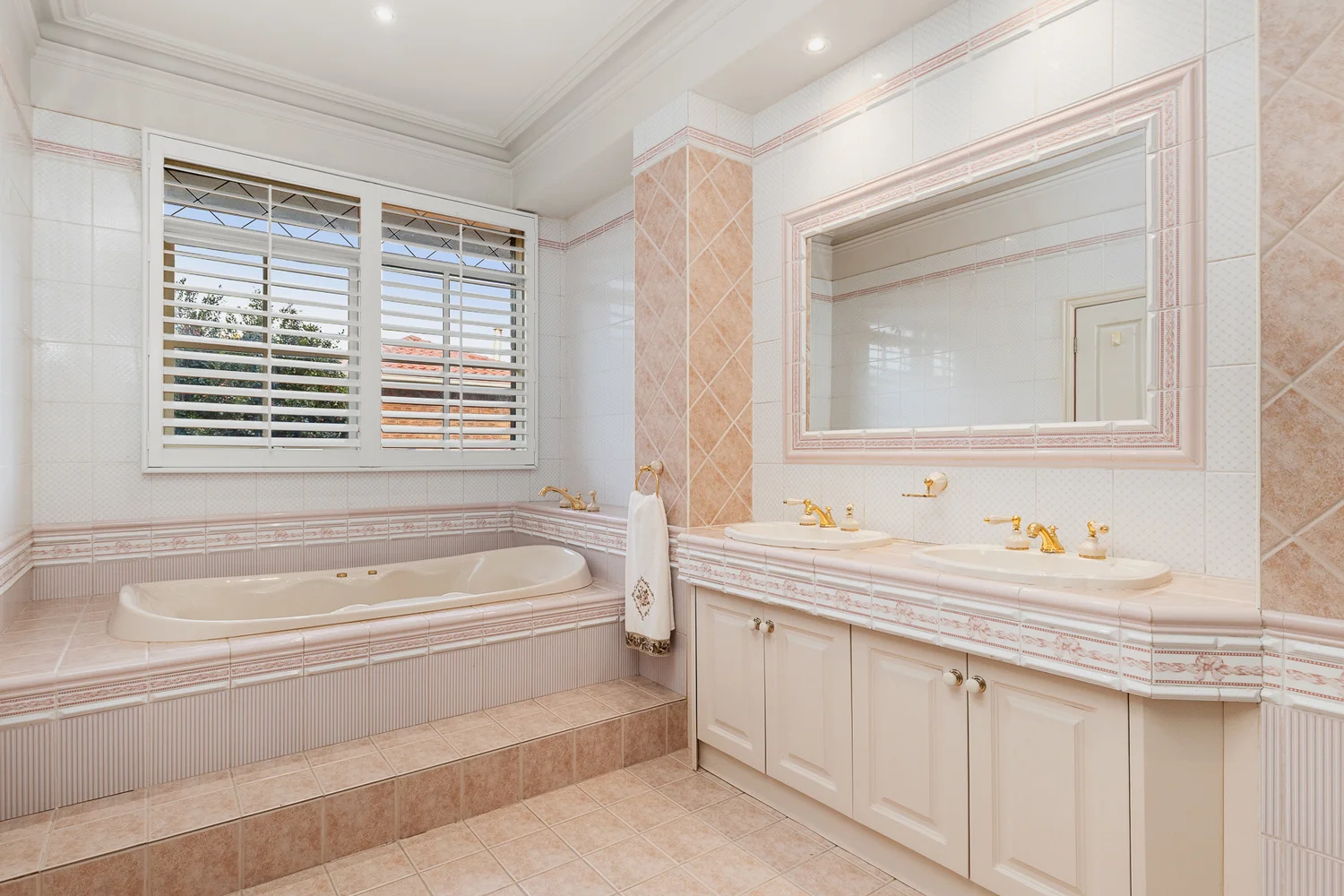 Additional image 16 of 4 Reeve Drive, Keilor VIC 3036