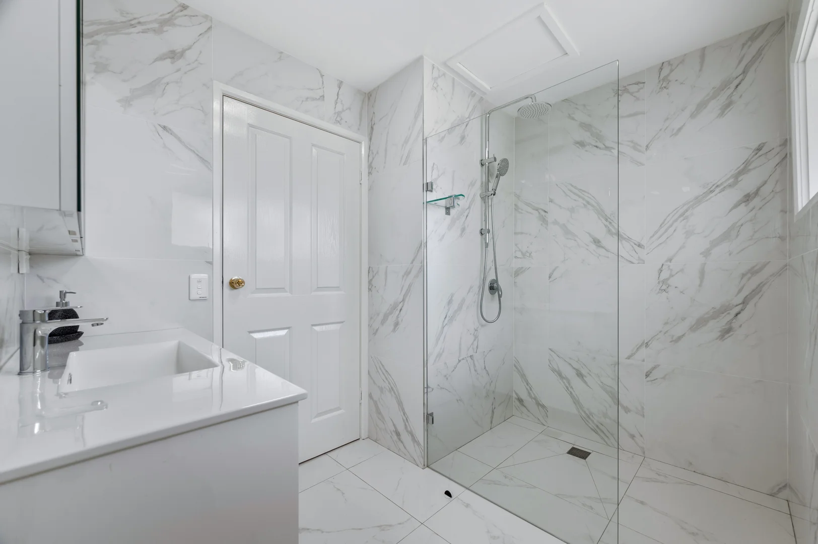 Additional image 10 of 4/15-19 Fourth Ave, Macquarie Fields NSW 2564