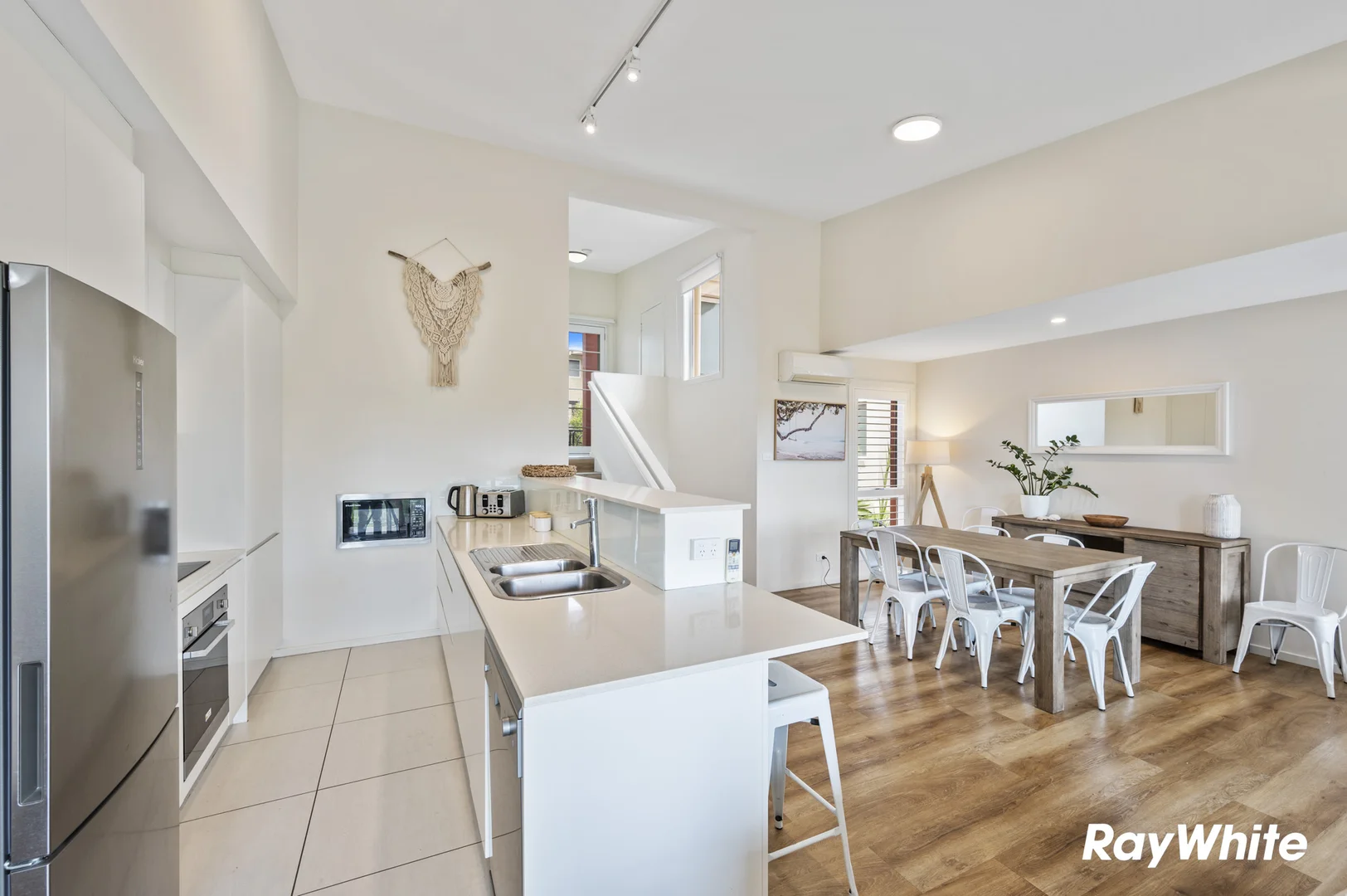 Additional image 4 of 1/19A Bavarde Avenue, Batemans Bay NSW 2536