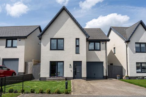Briardene Way, Backworth, Newcastle Upon Tyne NE27