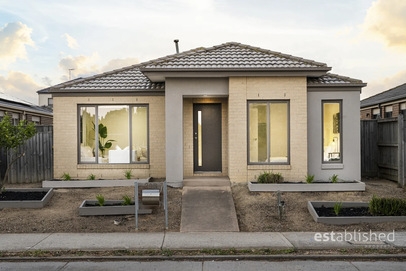203 Saltwater Promenade, Point Cook VIC 3030
