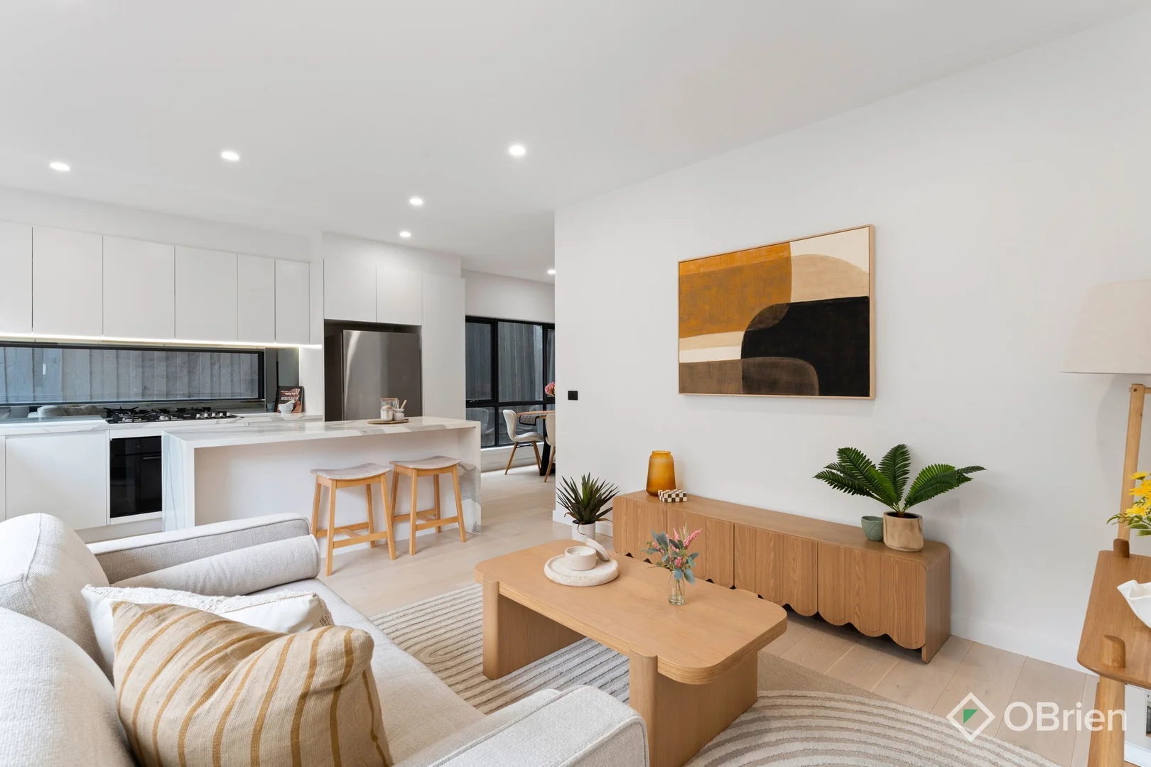 Additional image 5 of 2/6 Queens Court, Berwick VIC 3806