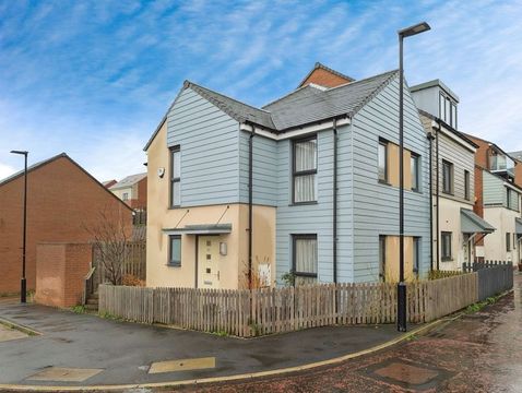 Featherwood Avenue, The Rise, Newcastle Upon Tyne NE15