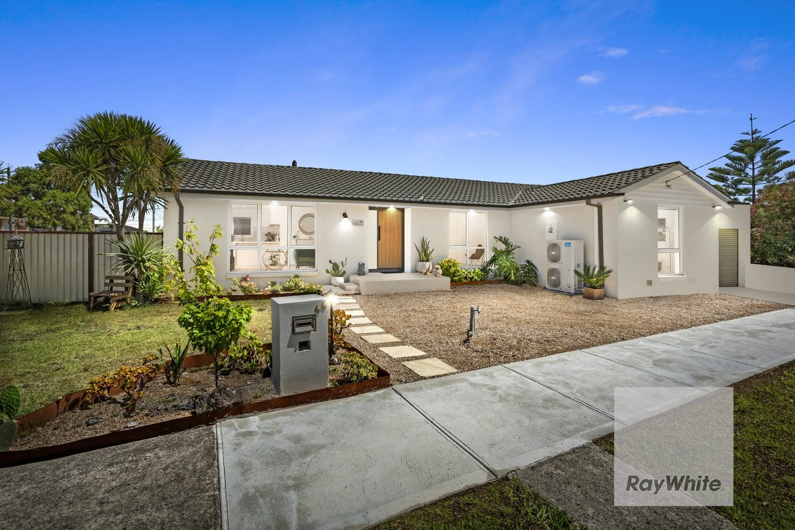 44 Taunton Drive, Bundoora VIC 3083