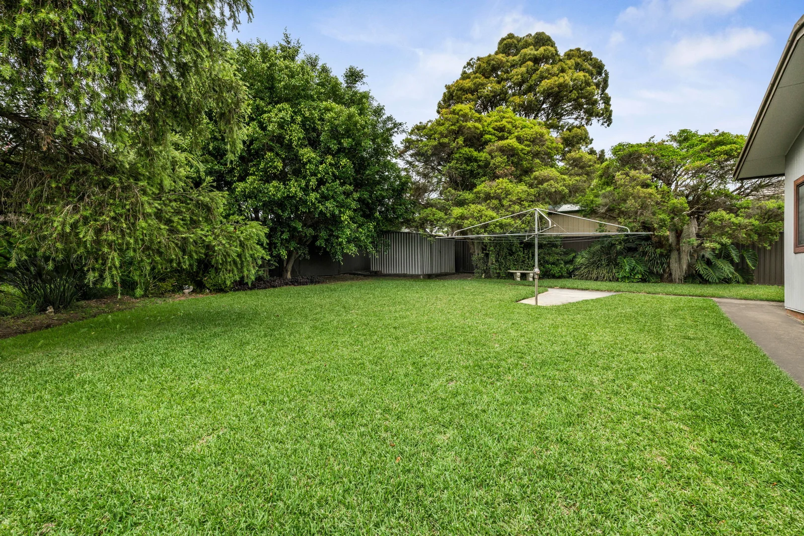 Additional image 5 of 41 Victor Avenue, Picnic Point NSW 2213