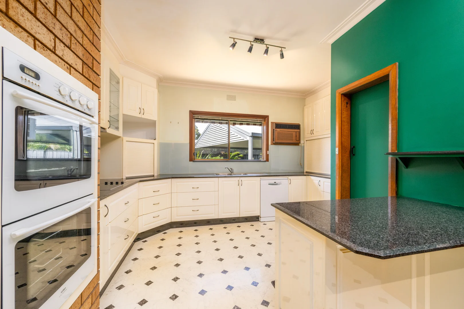 Additional image 3 of 5 Varcoe Street, Shepparton VIC 3630