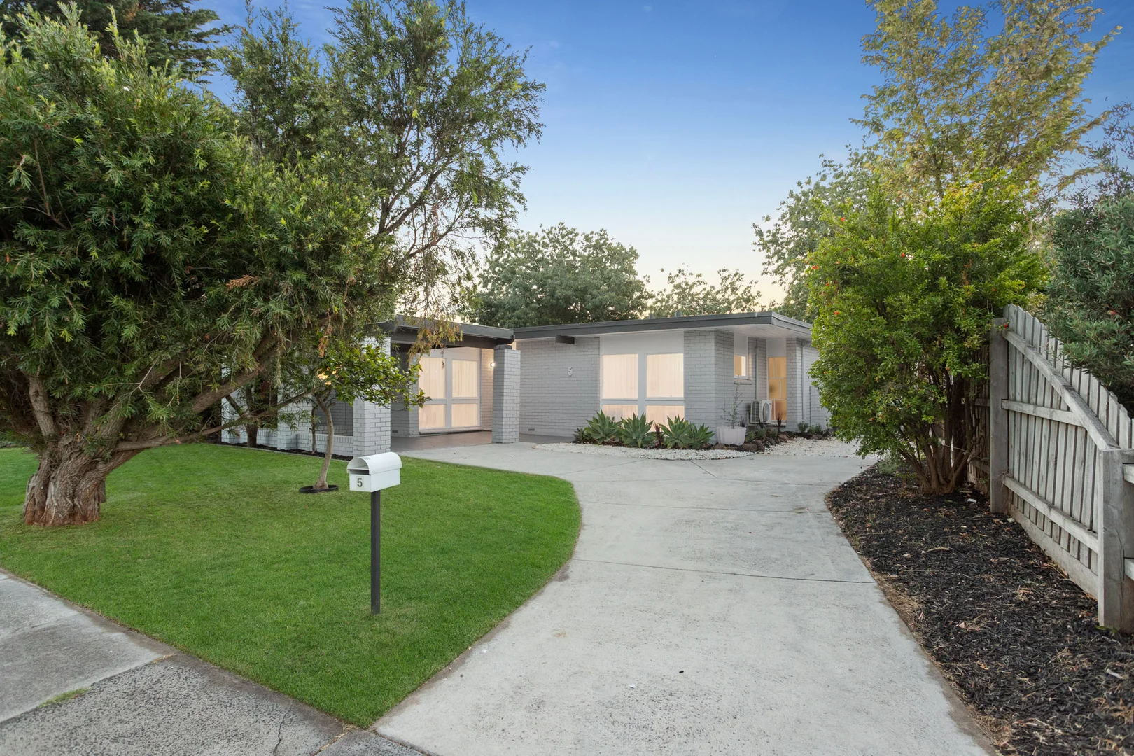 Additional image 27 of 5 Oaklands Crescent, Frankston VIC 3199