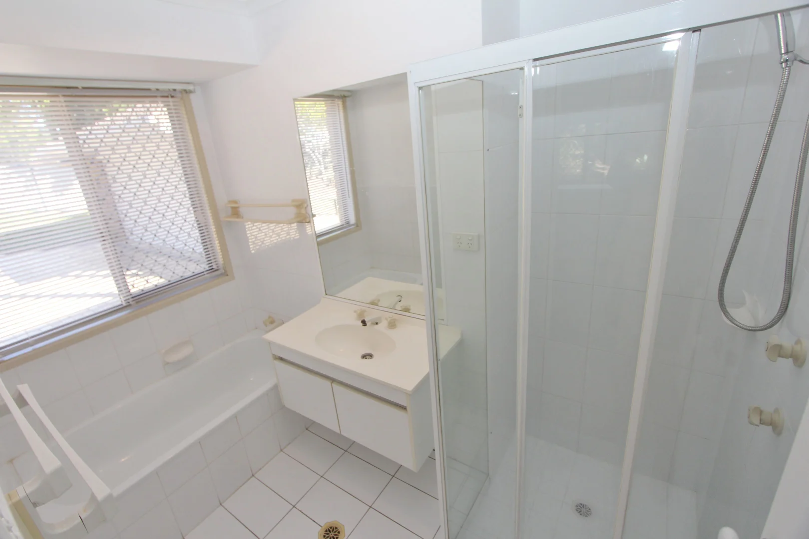 Additional image 11 of 4 Manse Court, Molendinar QLD 4214