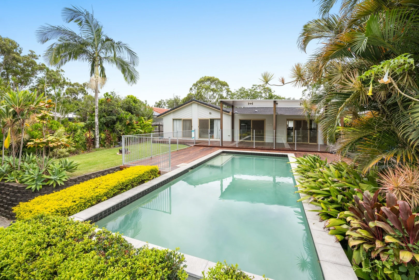 23 Karawatha Drive, Mountain Creek QLD 4557