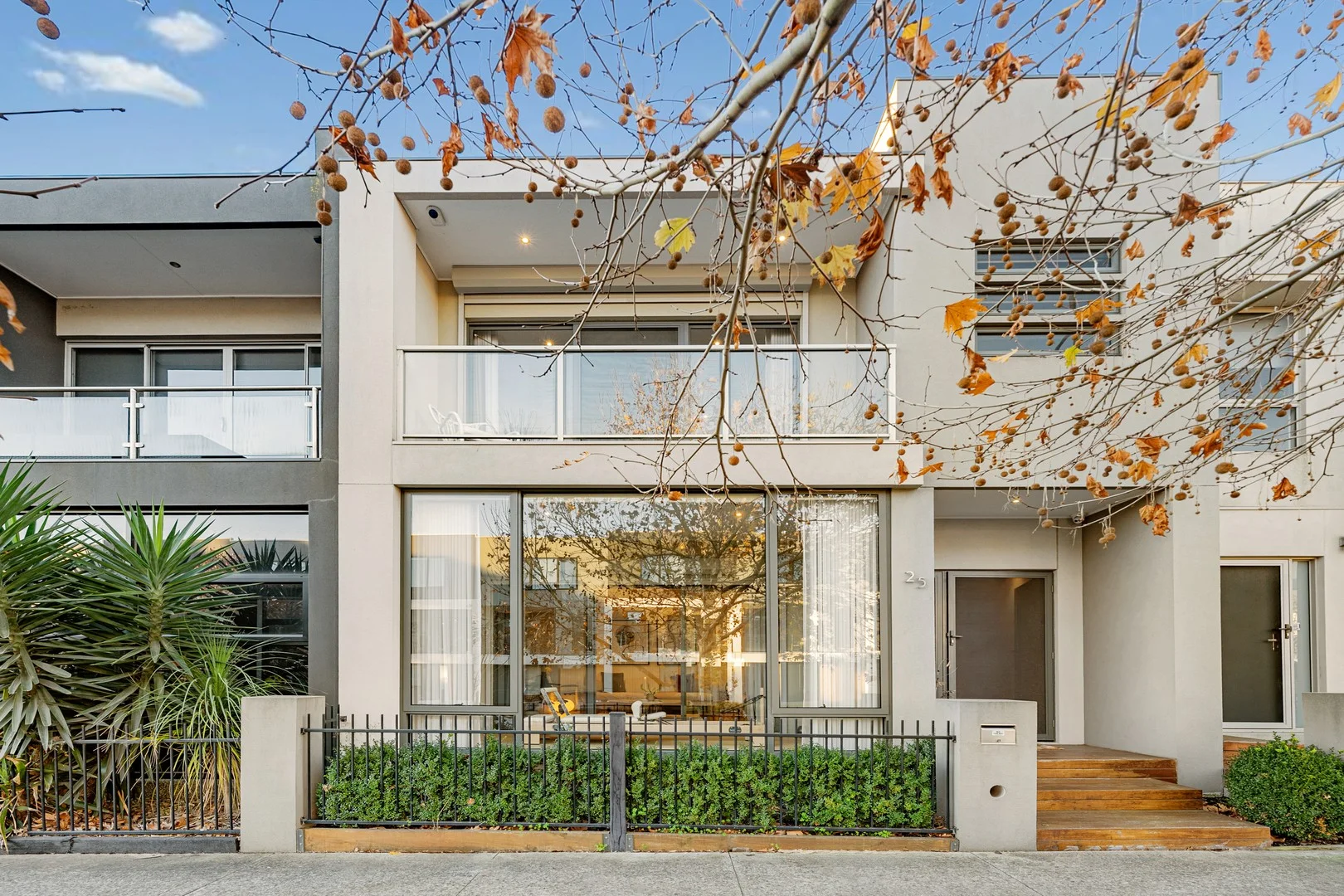 25 Garretty Road, Caroline Springs VIC 3023