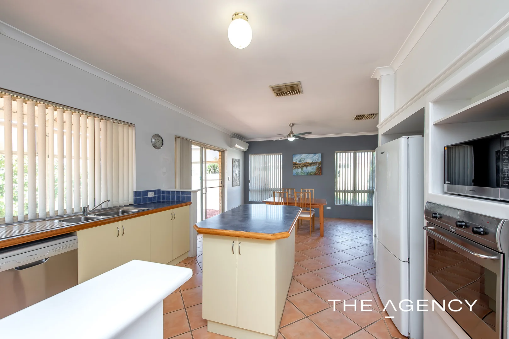 Additional image 10 of 29 Kin Bay Entrance, Mindarie WA 6030