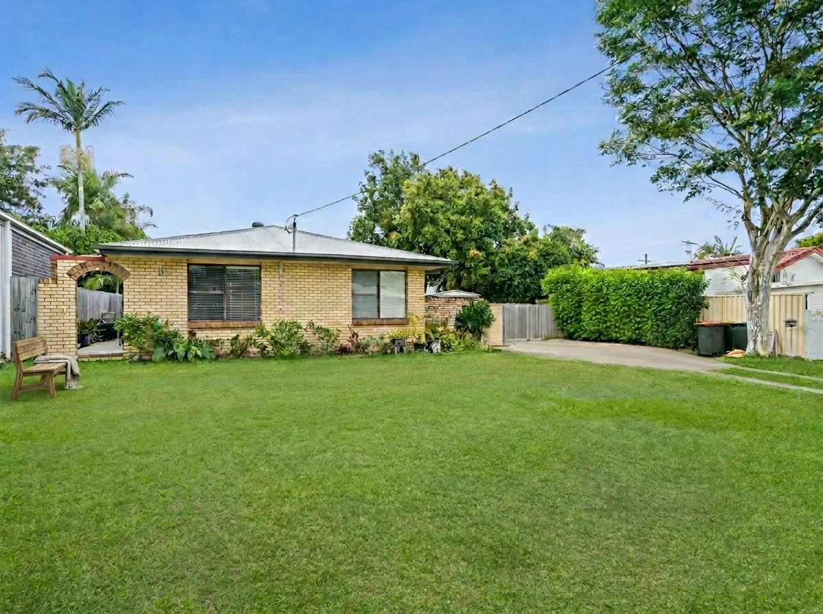 6 Cranston St, Wynnum West QLD 4178