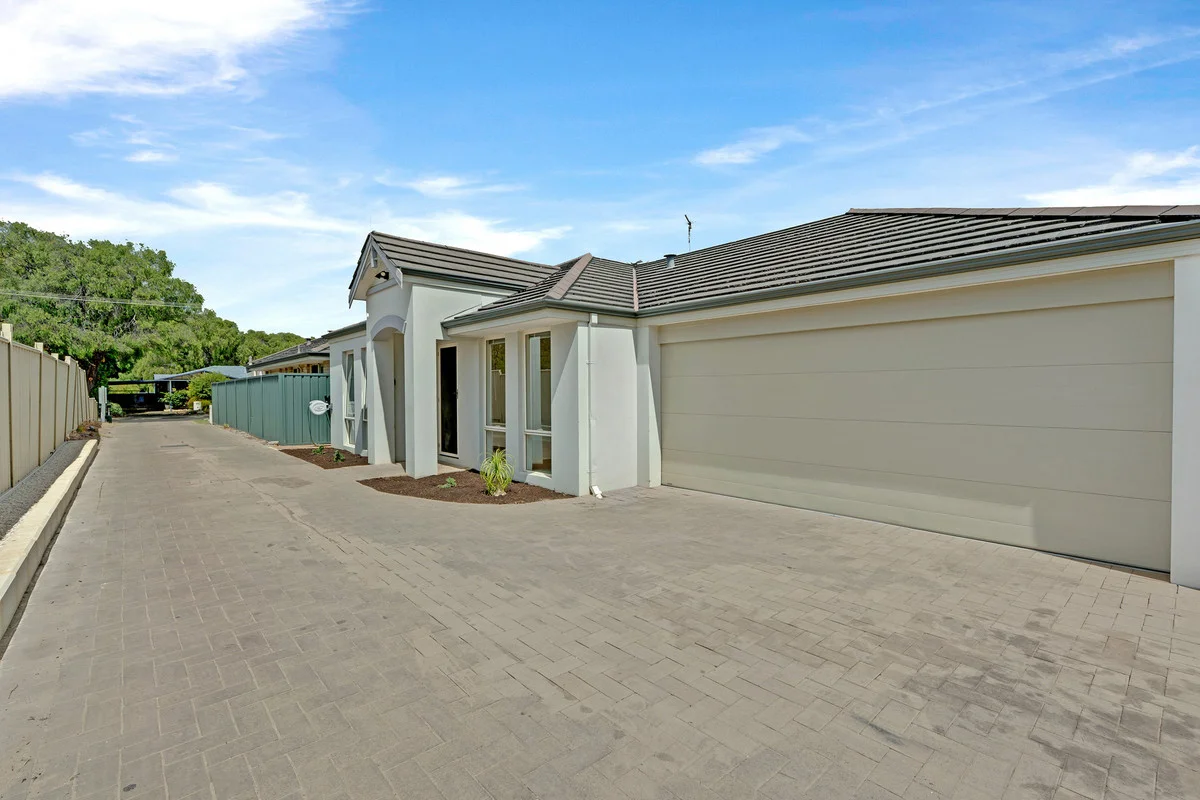 2/3 Moore Street, West Busselton WA 6280