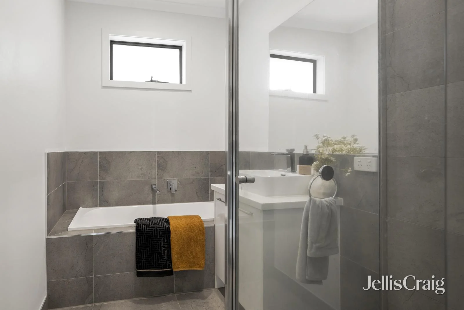 Additional image 9 of 2a Venetian Court, Croydon VIC 3136