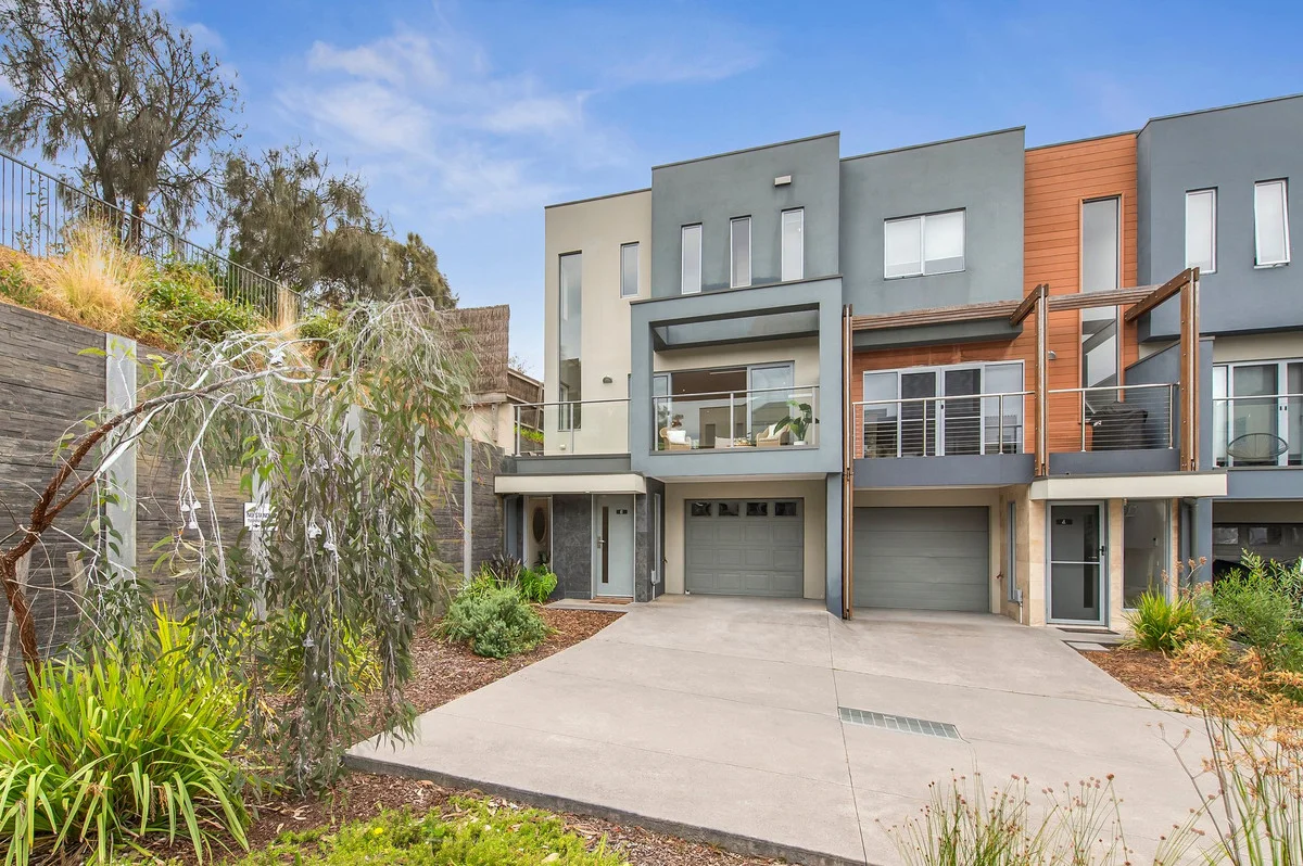6 Cringle Place, Safety Beach VIC 3936