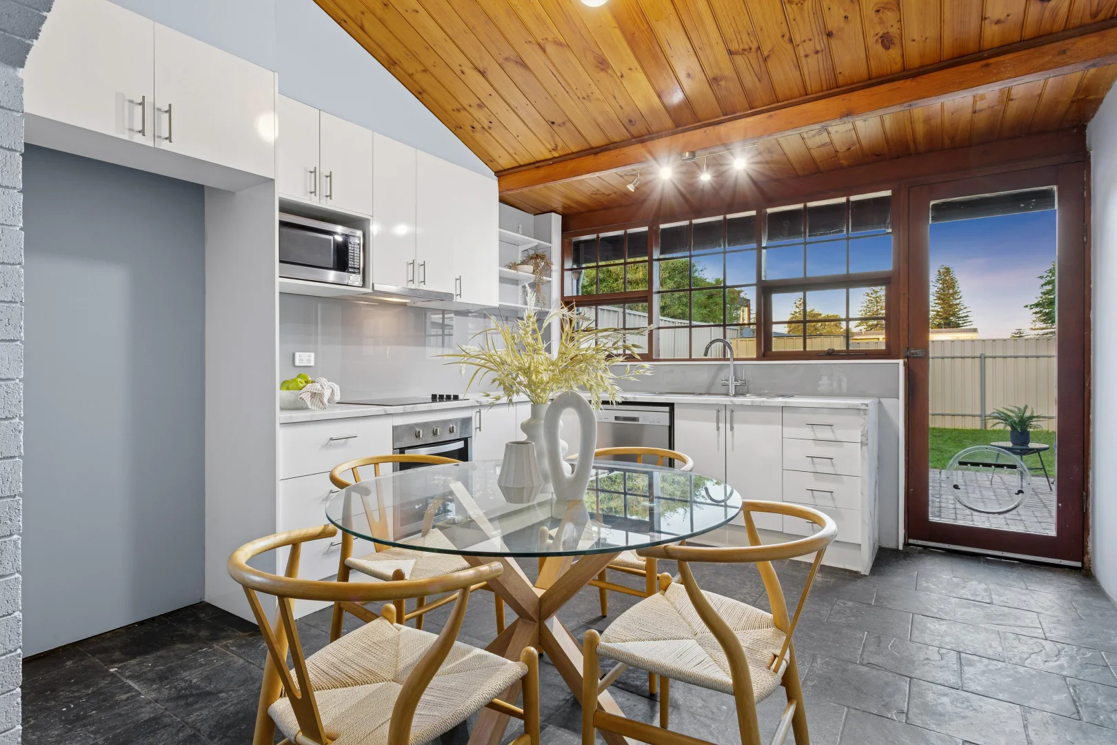 Additional image 11 of 300 Seaview Road, Henley Beach SA 5022