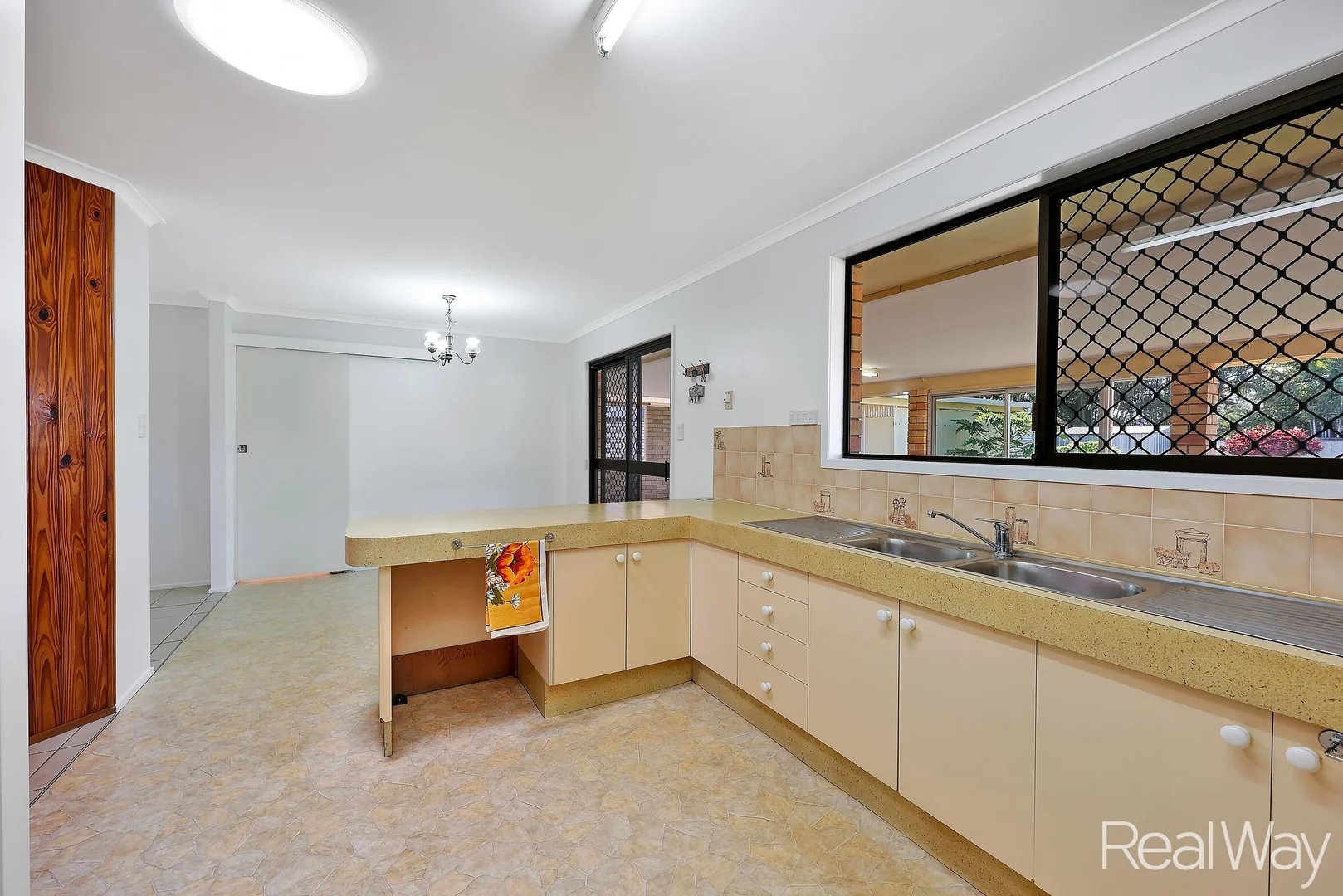 Additional image 11 of 19 Brady Street, Avenell Heights QLD 4670
