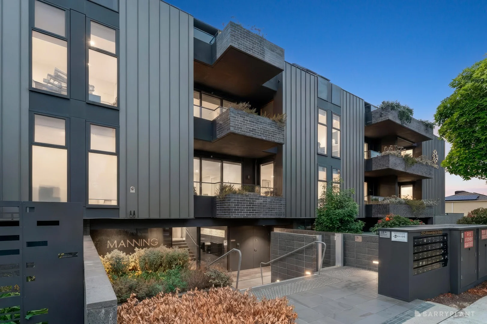 304/399 Manningham Road, Doncaster VIC 3108