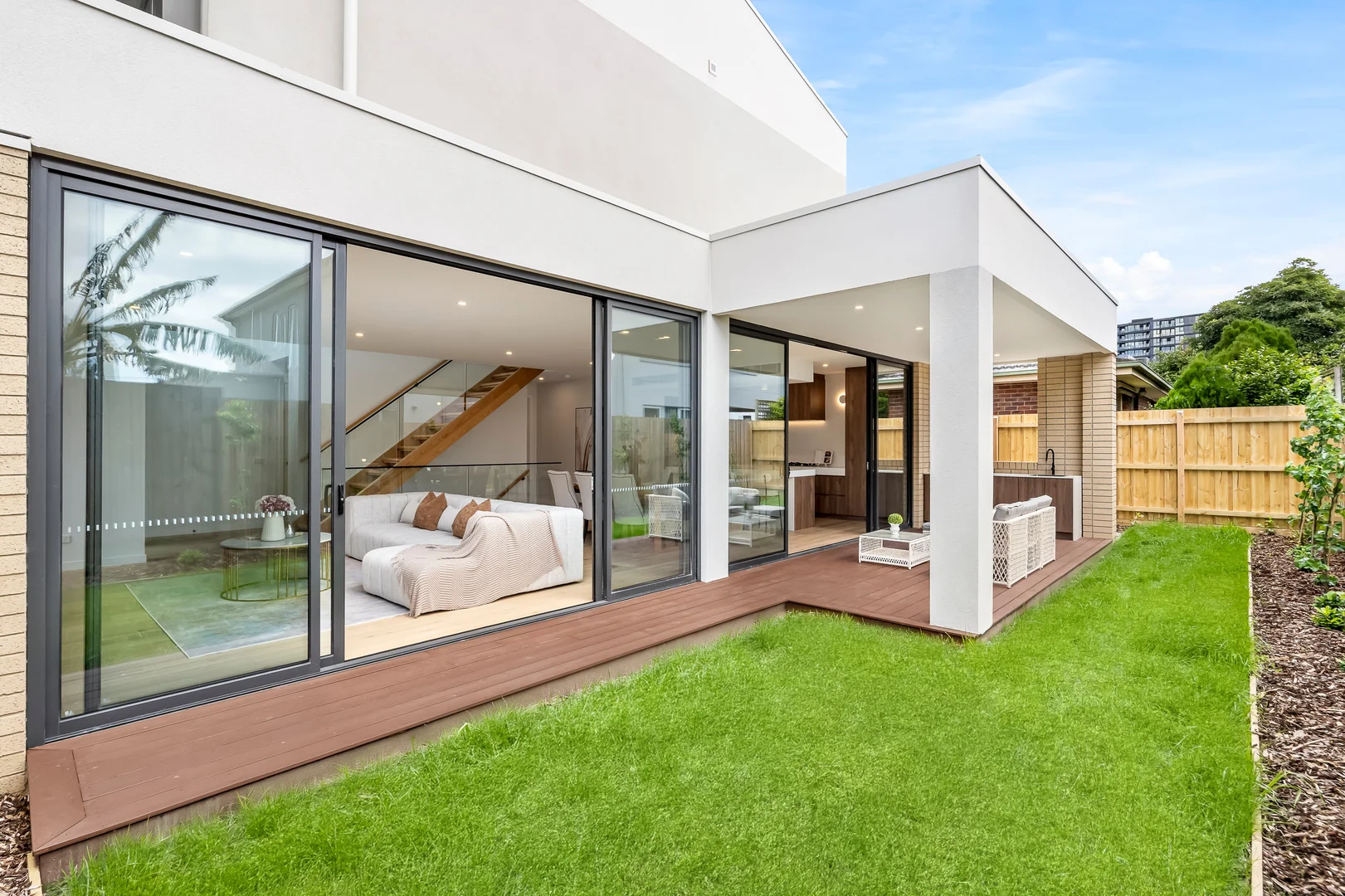 Additional image 9 of 17B Hinkler Road, Glen Waverley VIC 3150
